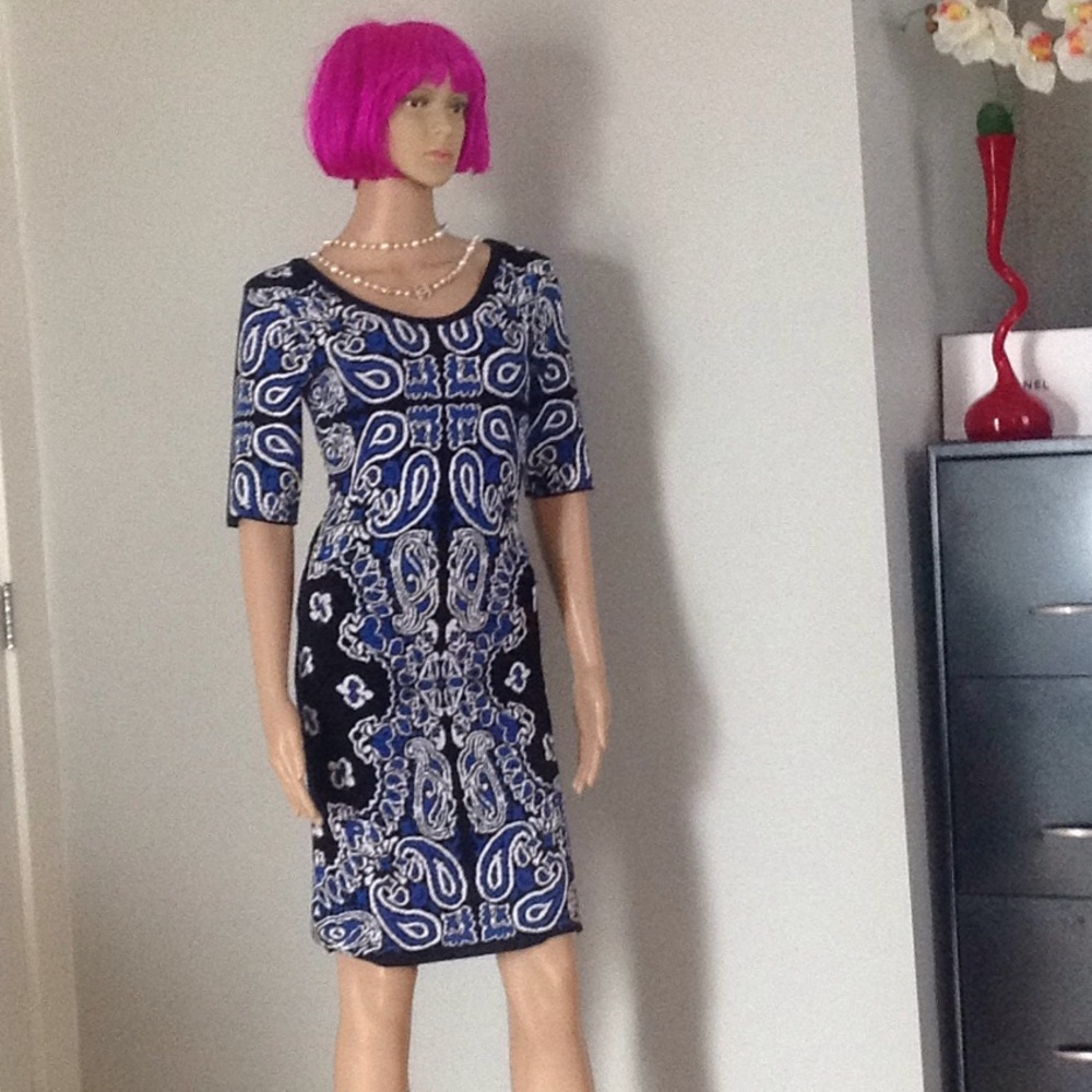 Medium stretchy blue dress new